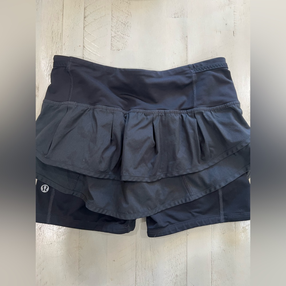 Lululemon Black Athletic Skort size 2